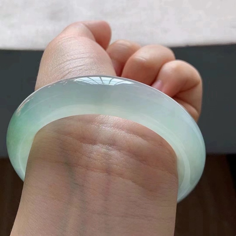 Pulsera de jadeíta fina transl - Lighting reseña y precio